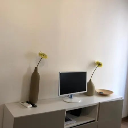 考特康塔瑞纳公寓 *