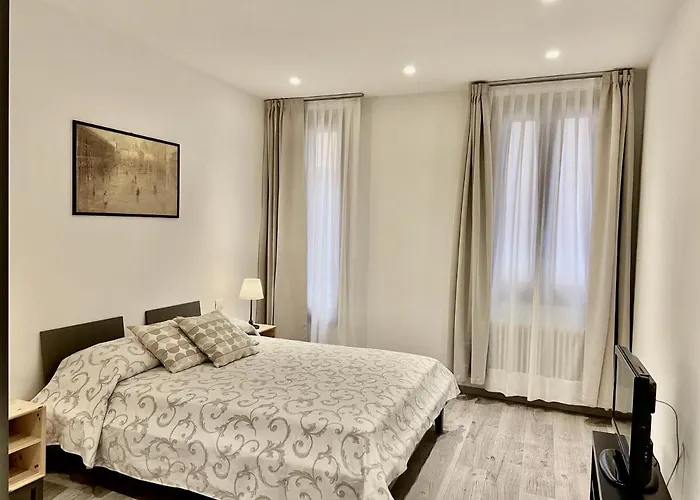 Corte Contarina * البندقية